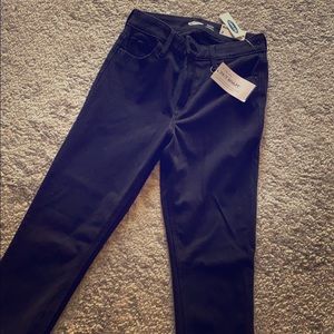 SOLD-Old Navy Rockstar Jeans